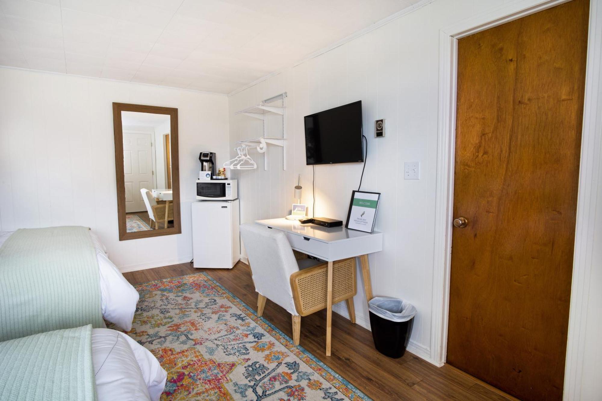 Friars Bay Inn & Cottages Welshpool Habitación foto